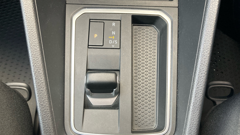 Ford Transit Connect 240 L2 Diesel 2.0 EcoBlue 122ps Limited Van Auto